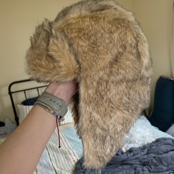 Trapper Hat - Picture 2 of 3